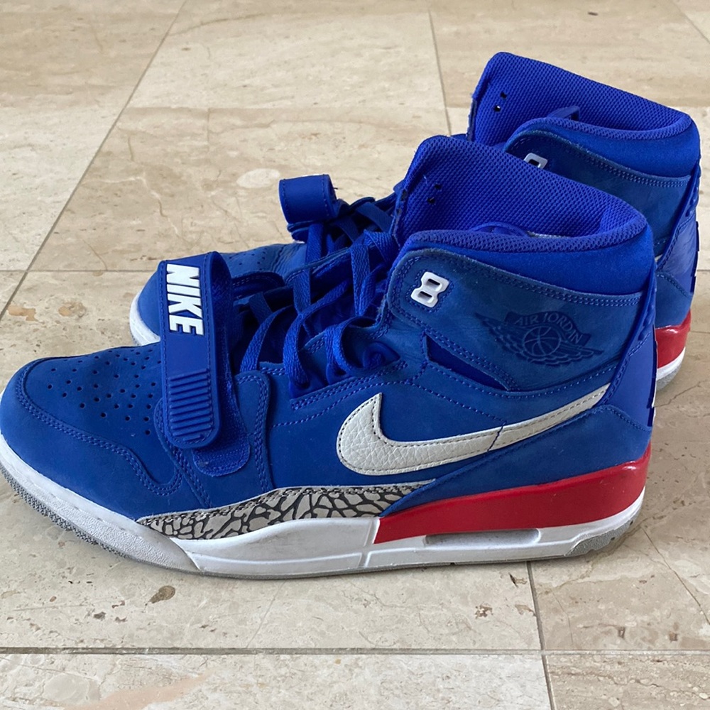 Nike Jordan Legacy 312 ‘Pistons’